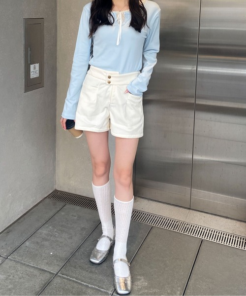 Mejoul(メジュール)の「ストラップ付 スクエアトゥスタッズフラットバレエシューズ(バレエシューズ・レディース・アイボリー/ブラック/シルバー/レッド・M/L)」の20枚目の写真