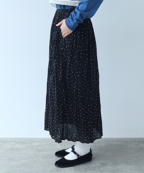 bulle de savon（ビュルデサボン）の「△《early spring》しわしわdot print ランダムタックスカート（スカート・レディース・ブラック・FREE）」の14枚目の写真