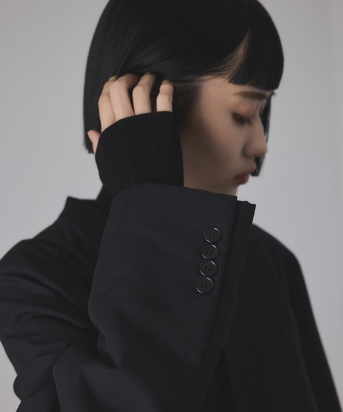 ADAM ET ROPE'（アダムエロペ）の「LIMONTAノーカラーダウンジャケット（ダウンジャケット/コート・レディース・カーキ/ブラック・FREE）」の15枚目の写真