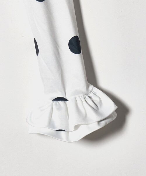 VIVIANO（ヴィヴィアーノ）の「＜VIVIANO＞ラッフルスリーブ ドットトップス（Tシャツ/カットソー・レディース・ホワイト・S）」の4枚目の写真