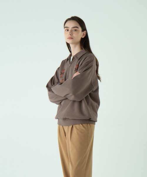 ピグメントダイ・EMB・ハーフジッププルーバー（スウェット