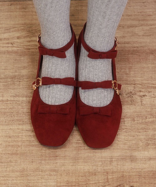 axes femme POETIQUE（アクシーズファムポエティック）の「スクエアトゥ連リボンパンプス（パンプス・レディース・ワイン/ブラック・MEDIUM/LARGE）」の2枚目の写真