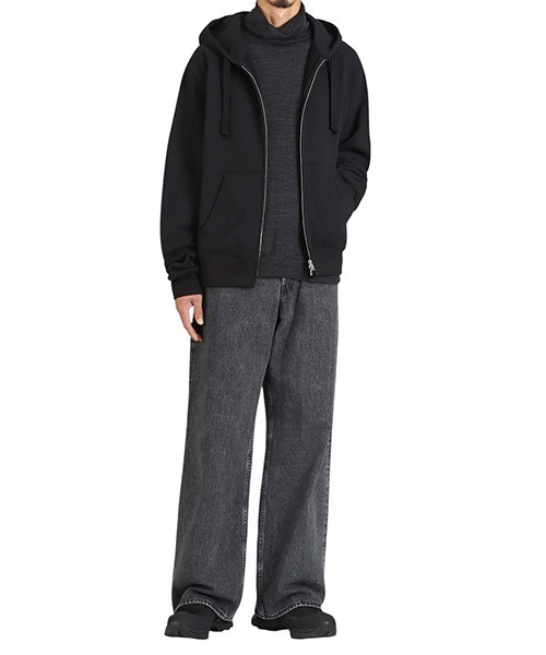 marka（マーカ）の「marka / マーカ：ZIP PARKA -20/10 RECYCLE SUVIN ORGANIC COTTON FLEECE-：M25C14CS01C[COR]（パーカー・メンズ・ブラック・M）」の2枚目の写真