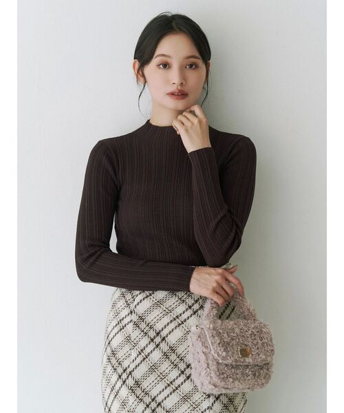 MERCURYDUO（マーキュリーデュオ）の「シアーランダムリブニット（ニット/セーター・レディース・オフホワイト/ダークブラウン/ベビーピンク/ブラック・FREE）」の15枚目の写真