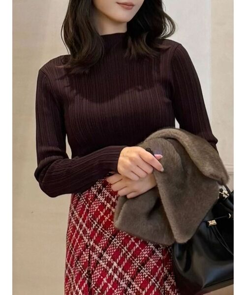 MERCURYDUO（マーキュリーデュオ）の「シアーランダムリブニット（ニット/セーター・レディース・オフホワイト/ダークブラウン/ベビーピンク/ブラック・FREE）」の22枚目の写真