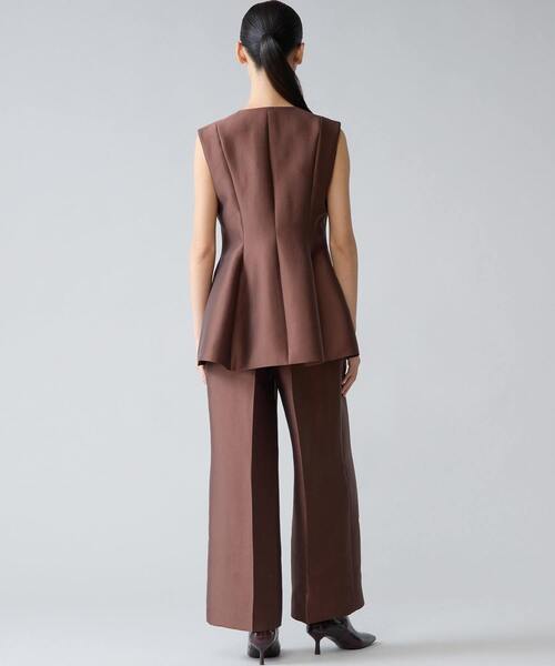 Tiara(ティアラ)の「ワイドパンツ(その他パンツ・レディース・ブラック/ブラウン・2/3)」の7枚目の写真