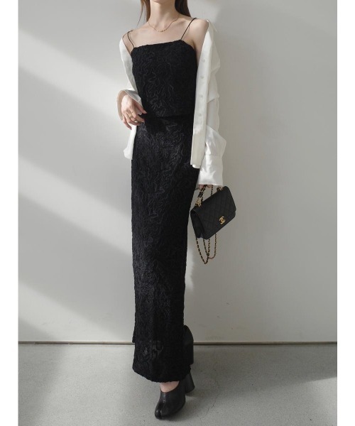 amel（エイメル）の「ベルベットエンブロイダリーセットアップ（つなぎ/オールインワン・レディース・ブラック・FREE）」の7枚目の写真