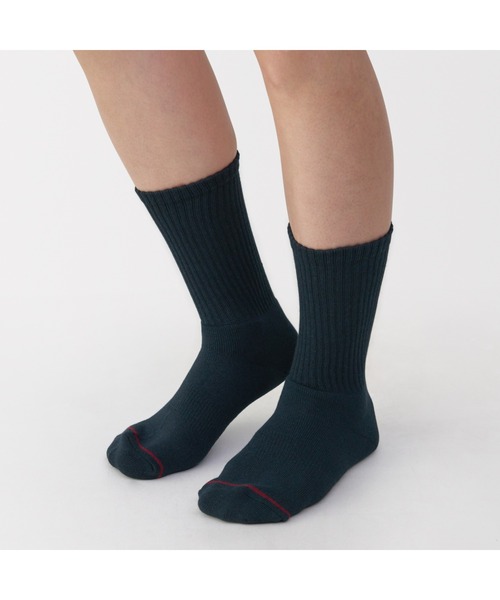 無印良品（ムジルシリョウヒン）の「婦人　足なり直角　あったか綿　厚手靴下（ウール入り・無地）（ソックス/靴下・レディース・グレー/オフホワイト/ブラウン系/ブラック/ダークネイビー/バーガンディー・23-25cm）」の11枚目の写真