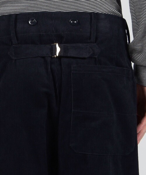 Tangent（タンジェント）の「Tangent JOHAN TAN13°  Swedish cinch back trousers  コットンコーデュロイ ワイドパンツ（その他パンツ・メンズ・ネイビー・50/48/46/44）」の7枚目の写真