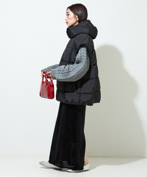 限定展開 中綿キルト ボリューム フーディー ベスト（ダウンベスト