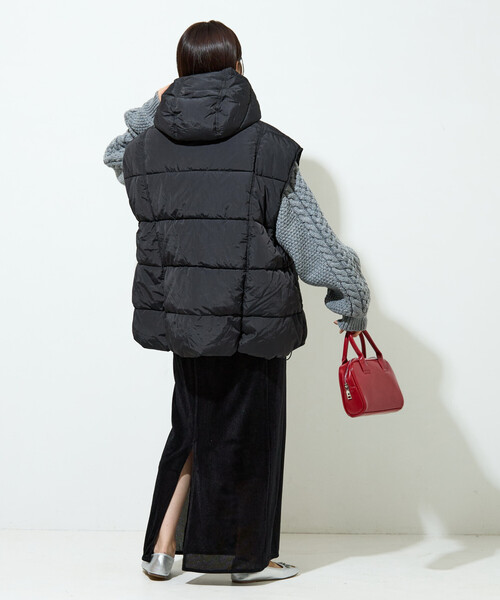 中綿 キルト ボリューム ベスト 限定展開 中綿キルト ボリューム フーディー ベスト（ダウン