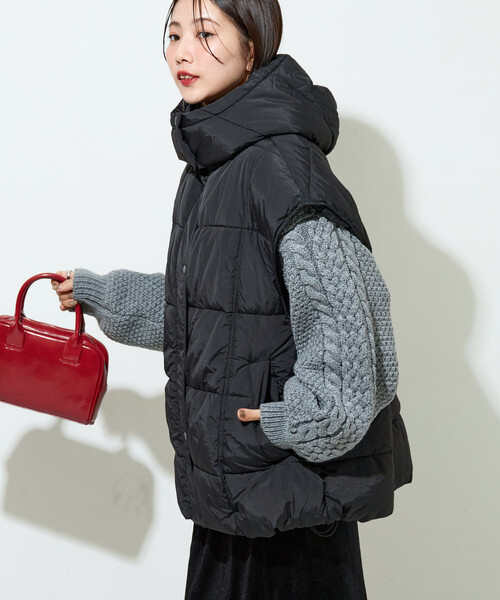 限定展開 中綿キルト ボリューム フーディー ベスト（ダウンベスト