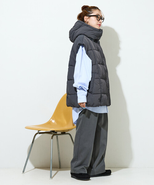 FREAK'S STORE(フリークスストア)の「限定展開 中綿キルト ボリューム フーディー ベスト(ダウンベスト・レディース・オリーブ/ブラック/グレー/ベージュ・フリ-)」の13枚目の写真