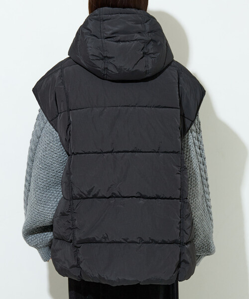 限定展開 中綿キルト ボリューム フーディー ベスト（ダウン