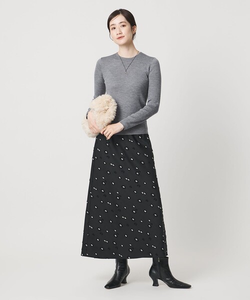 UNITED ARROWS（ユナイテッドアローズ）の「リブ クルーネック ニット（ニット/セーター・レディース・ライトピンク/グレー系/ナチュラル/ブラック/ホワイト/ピンク・FREE）」の11枚目の写真