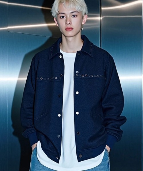 BENUSTA(ベヌスタ)の「A'GEM/9 × .kom 『BENUSTA /ベヌスタ』GEOMETRIC EMBOSS SNAP JACKET/ジオメトリックエンボス スナップジャケット(ブルゾン・メンズ・アイボリー/ブラック・L/XL)」の10枚目の写真