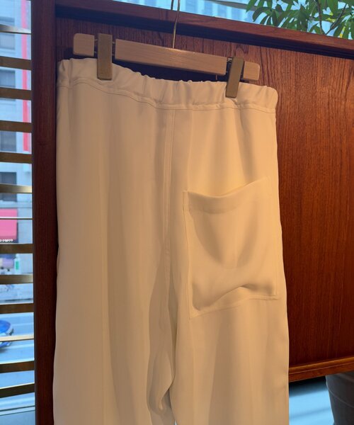 BEARDSLEY（ビアズリー）の「《SOFIE D'HOORE》イージーパンツ（その他パンツ・レディース・ホワイト・36）」の2枚目の写真