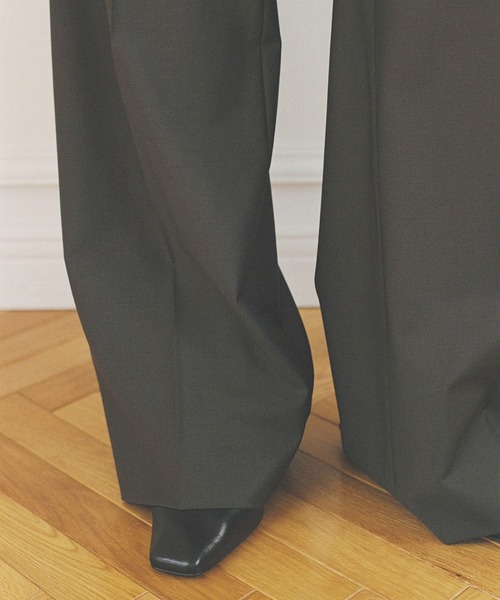 ADAM ET ROPE'(アダムエロペ)の「【EMOELLE】センタープレススラックス(スラックス・レディース・ブラック/ブラウン系その他・36/38)」の18枚目の写真