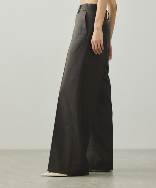 ADAM ET ROPE'(アダムエロペ)の「【EMOELLE】センタープレススラックス(スラックス・レディース・ブラック/ブラウン系その他・36/38)」の19枚目の写真