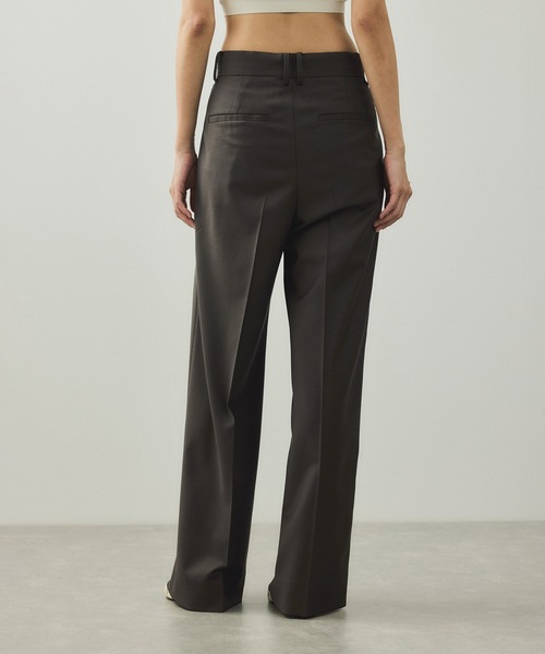 ADAM ET ROPE'（アダムエロペ）の「【EMOELLE】センタープレス