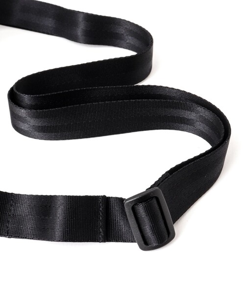 NOLLEY’S（ノーリーズ）の「【Incase/インケース】Tracks Small Shoulder Pouch（ショルダーバッグ・メンズ・ブラック・FREE）」の22枚目の写真