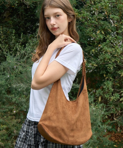 Birthday room(バースデイルーム)の「【ポーチ付き】3wayスエードライクショルダーBAG/3way suedelike shoulder bag(ショルダーバッグ・レディース・ベージュ/ブラウン・FREE)」の21枚目の写真