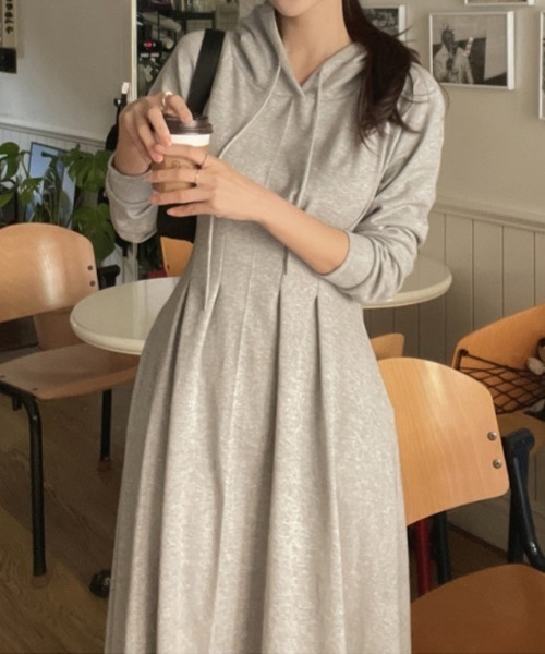 フーディスウェットワンピース