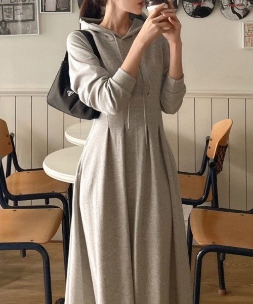 フーディスウェットワンピース