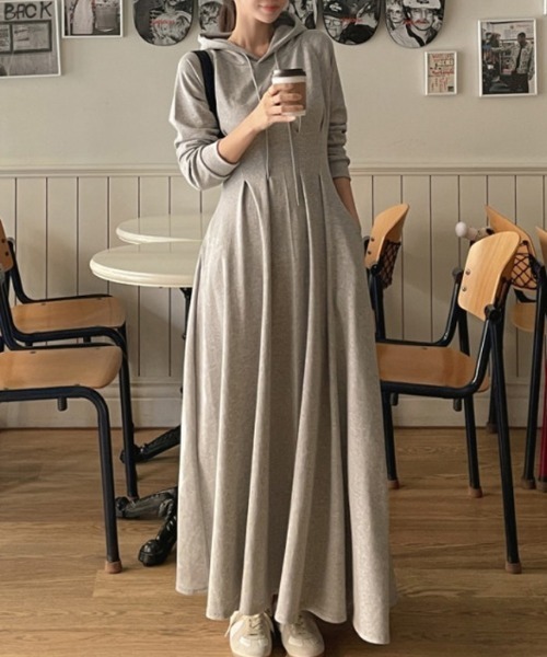 フーディスウェットワンピース