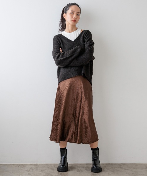 HEREIAM（ヘレイアム）の「【HEREIAM】トレンドのミディ丈と安心ロング丈。/バイヤスサテンスカート（スカート・レディース・ブラウン/アイボリー・SMALL/MEDIUM）」の4枚目の写真