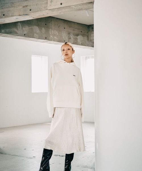 HEREIAM（ヘレイアム）の「【HEREIAM】トレンドのミディ丈と安心ロング丈。/バイヤスサテンスカート（スカート・レディース・ブラウン/アイボリー・SMALL/MEDIUM）」の15枚目の写真