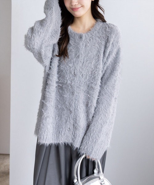 CLEAR BASIC（クリアベーシック）の「グリッターフェザーニットロングカーディガン[オフィスカジュアル 着回し抜群 大人]≪AW新作≫（カーディガン/ボレロ・レディース・アイボリー/グレー・F）」の3枚目の写真