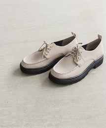 A de Vivre（アドゥヴィーヴル）の「サステナブル 晴雨兼用タンクソールシューズ（ローファー）」