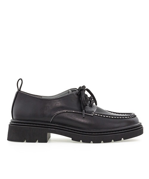 A de Vivre（アドゥヴィーヴル）の「サステナブル 晴雨兼用タンクソールシューズ（ローファー・レディース・アイボリー・S）」の7枚目の写真