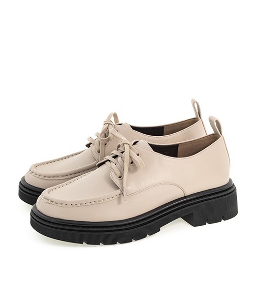 A de Vivre（アドゥヴィーヴル）の「サステナブル 晴雨兼用タンクソールシューズ（ローファー・レディース・アイボリー・S）」の6枚目の写真