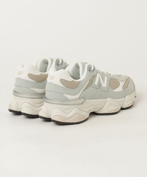 NEW BALANCE(ニューバランス)の「9060(スニーカー・キッズ・グレー・22.0cm/22.5cm/23.0cm/23.5cm/24.0cm/24.5cm/25.0cm)」の4枚目の写真