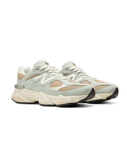 NEW BALANCE(ニューバランス)の「9060(スニーカー・キッズ・グレー・22.0cm/22.5cm/23.0cm/23.5cm/24.0cm/24.5cm/25.0cm)」の2枚目の写真