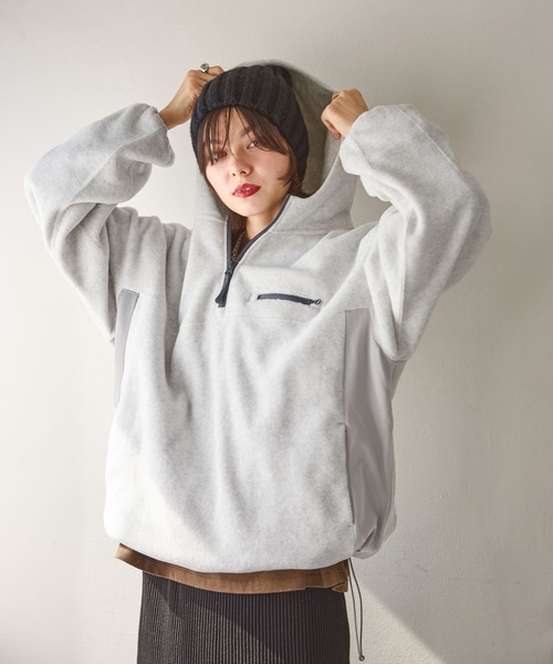 niko and（ニコアンド）の「ソフトフリース切り替えZIPパーカー