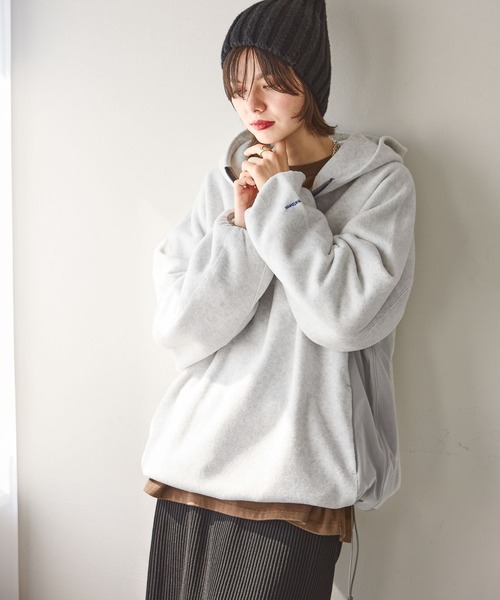 niko and...（ニコアンド）の「ソフトフリース切り替えZIPパーカー（パーカー・レディース・ベージュ/オレンジ/ライトグレー・FREE）」の6枚目の写真