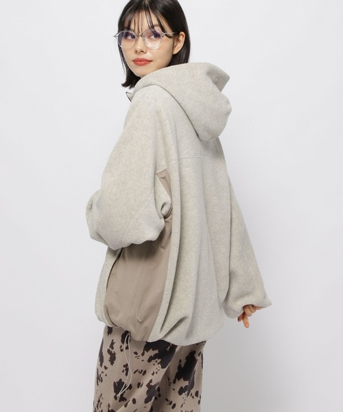 niko and...（ニコアンド）の「ソフトフリース切り替えZIPパーカー（パーカー・レディース・ベージュ/オレンジ/ライトグレー・FREE）」の13枚目の写真