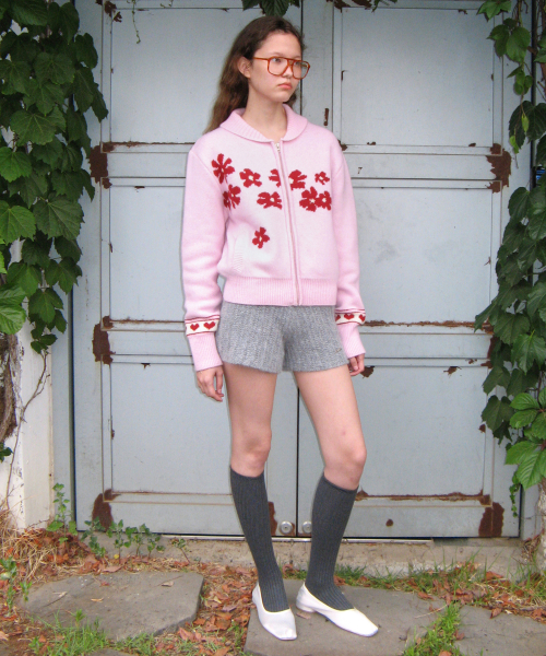 ボレロ　カーディガン セール】FLOWER KNIT ZIP-UP (PINK)（カーディガン/ボレロ）｜SINOON