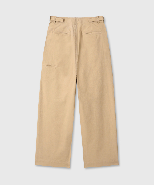 DIVEIN（ダイブイン）の「UNIFORM COTTON CHINO PANTS (BEIGE)（その他パンツ・メンズ・その他・0/1/2）」の2枚目の写真