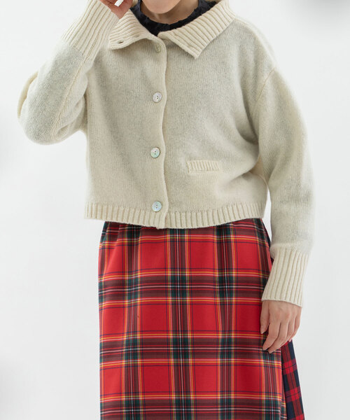 nop de nod(ノップドゥノッド)の「シェットランドウールショート2wayセーター(カーディガン/ボレロ・レディース・アイボリー/ネイビー/レッド/グリーン・M)」の15枚目の写真