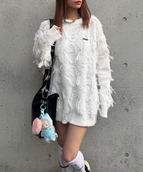 lilful（リルフル）の「フリンジダメージクルーネックニット（ニット/セーター・メンズ・ホワイト/ブラック・F）」の3枚目の写真