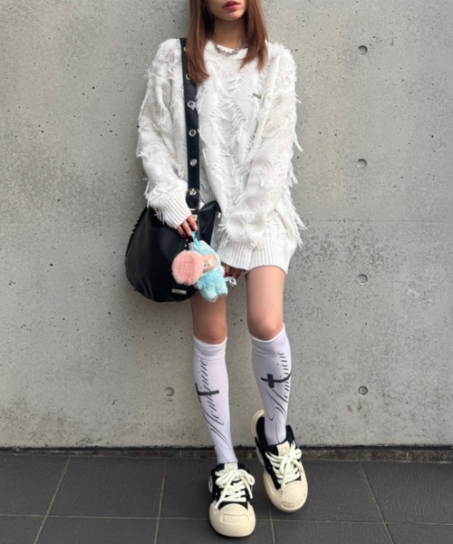 lilful（リルフル）の「フリンジダメージクルーネックニット（ニット/セーター・メンズ・ホワイト/ブラック・F）」の5枚目の写真