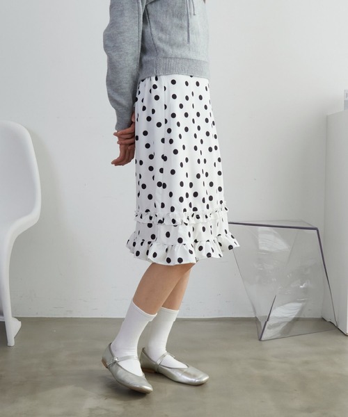 mul.（ムル）の「ドットフリルミディスカート（スカート・レディース・ブラック/ホワイト・FREE）」の4枚目の写真