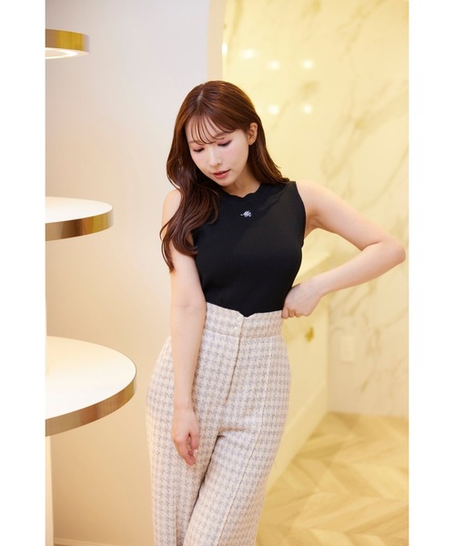 MISTREASS(ミストレアス)の「Rib Knit Sleeveless Top(キャミソール・レディース・オフホワイト/ブラック・FREE)」の17枚目の写真