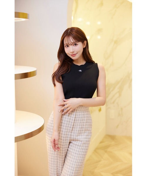 MISTREASS(ミストレアス)の「Rib Knit Sleeveless Top(キャミソール・レディース・オフホワイト/ブラック・FREE)」の16枚目の写真