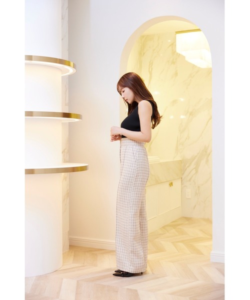 MISTREASS(ミストレアス)の「Rib Knit Sleeveless Top(キャミソール・レディース・オフホワイト/ブラック・FREE)」の14枚目の写真