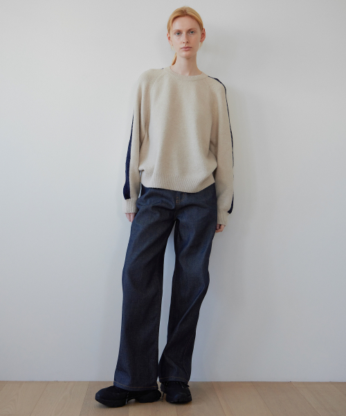 LEVAR(レバー)の「Non-fade Standard Denim - Indigo Black(デニムパンツ・レディース・その他・MEDIUM)」の5枚目の写真